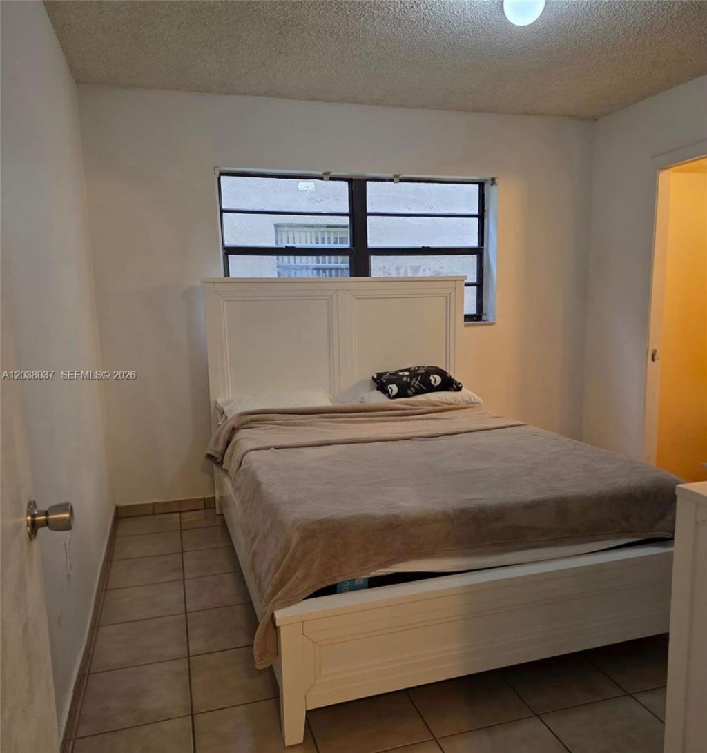 2560 W 60th St, Unit 104, Hialeah, FL 33016 Photo