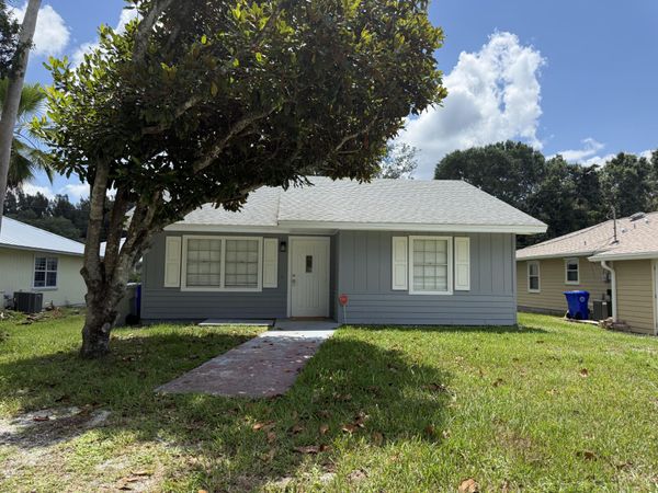 2260 84th Terrace, Vero Beach, FL 32966