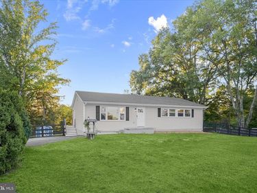 8056 GREENWICH ROAD, CATLETT, VA 20119