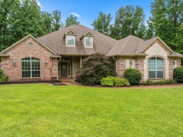 11240 Marsh Wren Circle, Flint, TX 75762