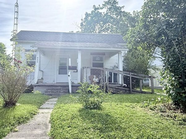 955 S Shank Street, Portland, IN 47371