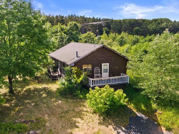 W12226 BOW STRING DRIVE, Hancock, WI 54943