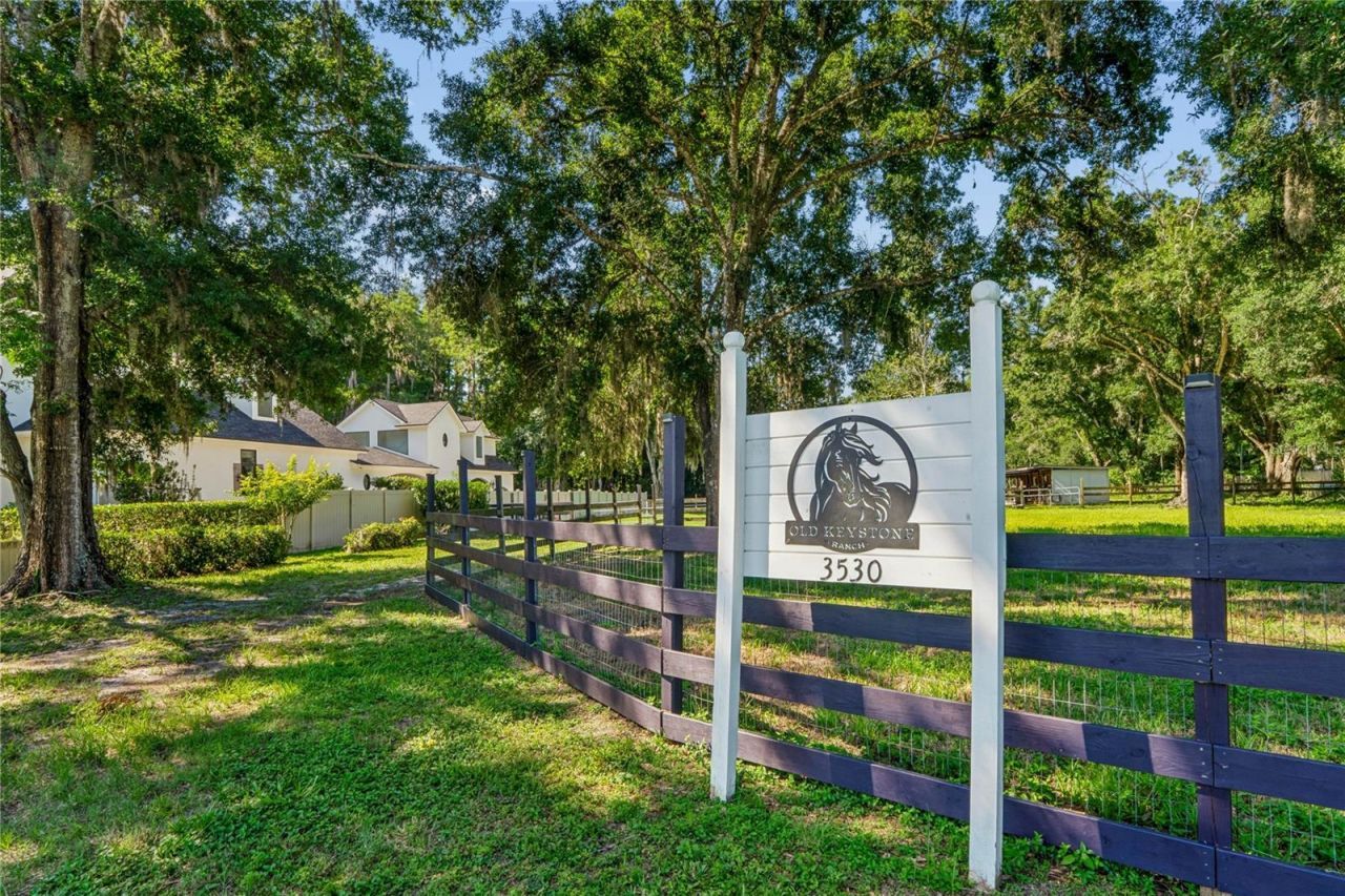 3530 Old Keystone Road, Tarpon Springs, FL 34688 Photo