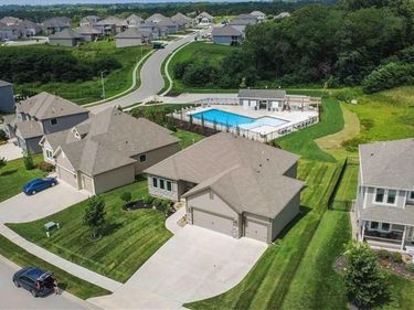 10308 N Corrington Avenue, Kansas City, MO 64156