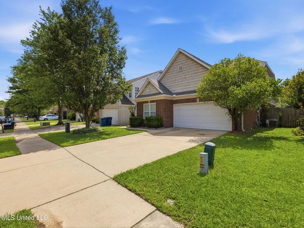 7341 Red Maple Drive, Olive Branch, MS 38654