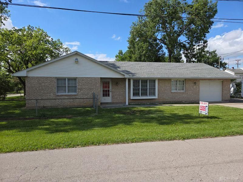 4777 Dawnwood Drive, Clayton, OH 45415 Photo 1