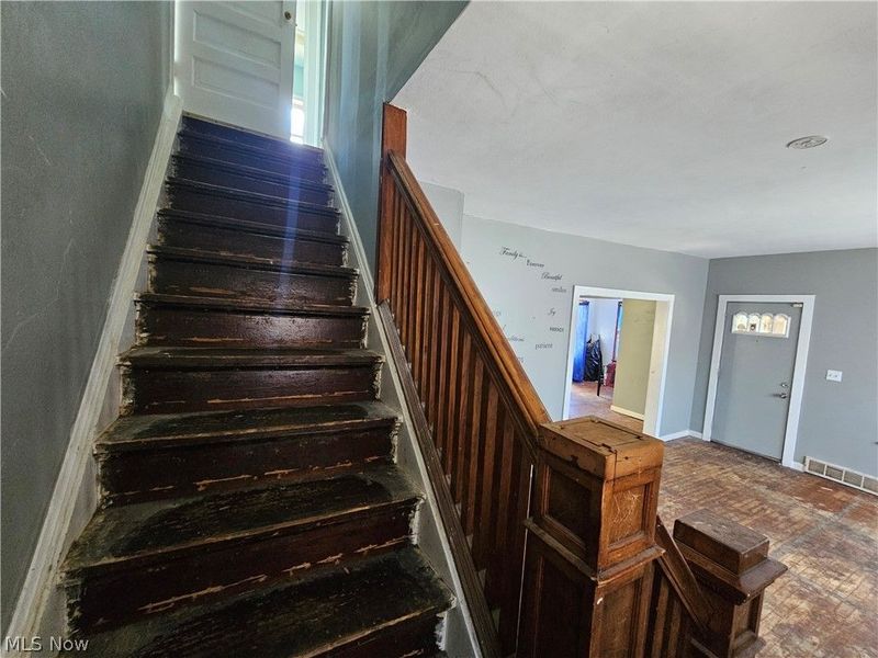 875 E 236th Street, Euclid, OH 44123 Photo 17