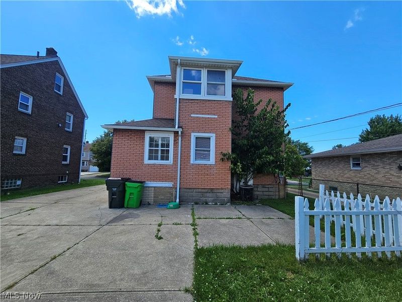 875 E 236th Street, Euclid, OH 44123 Photo 2
