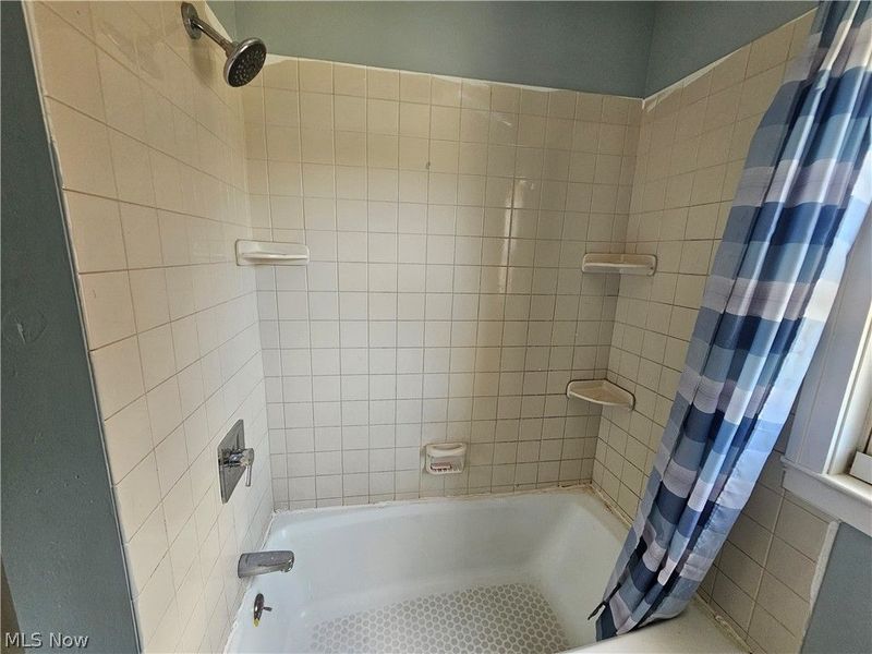 875 E 236th Street, Euclid, OH 44123 Photo 21
