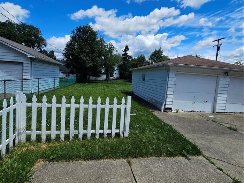 875 E 236th Street, Euclid, OH 44123 Photo 39