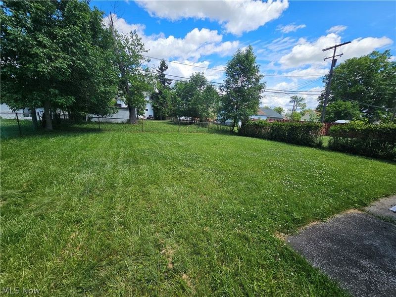 875 E 236th Street, Euclid, OH 44123 Photo 40