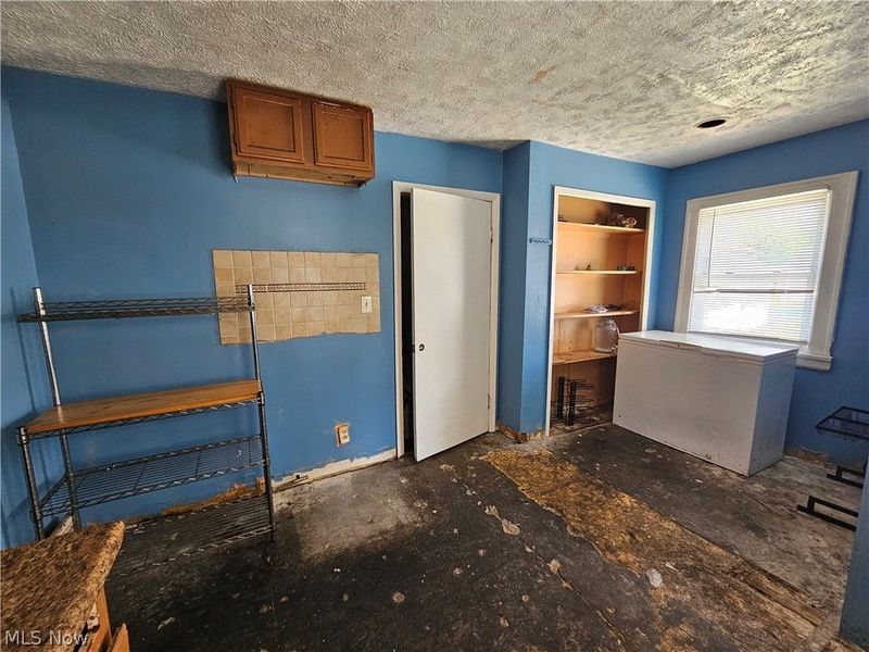 875 E 236th Street, Euclid, OH 44123 Photo 7