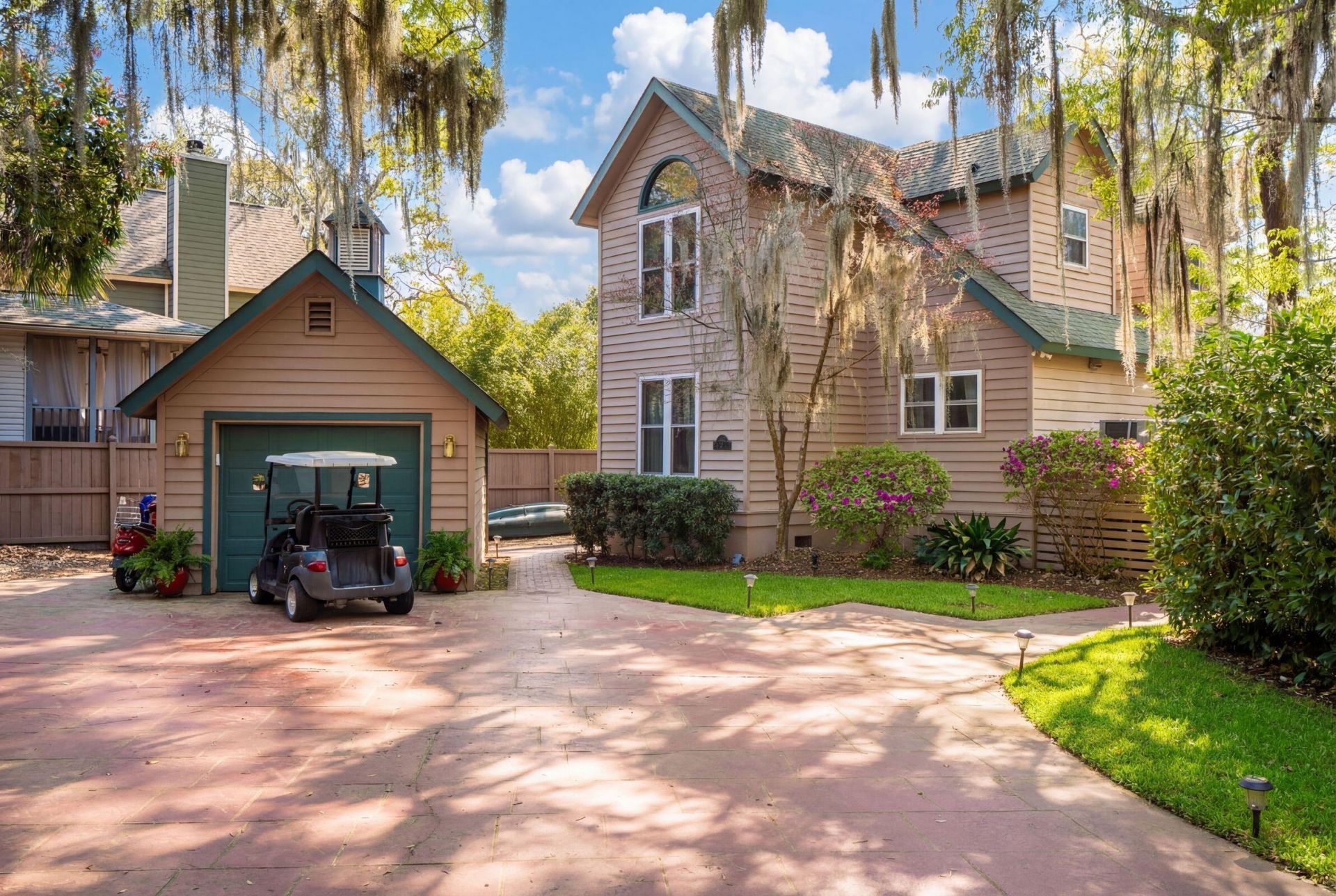 759 Lake Frances Drive Photo 5