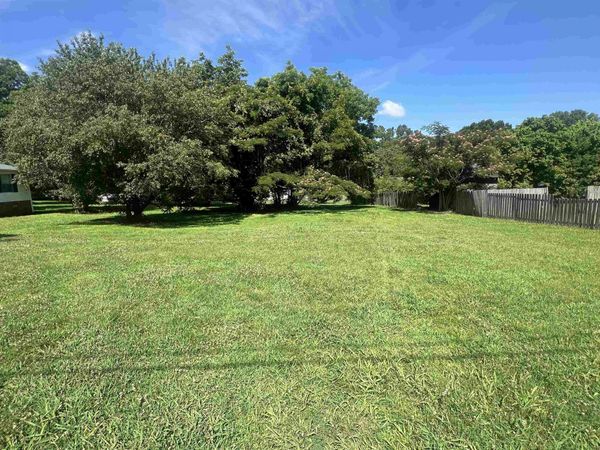 35 FLEMING ST, Jackson, TN 38301