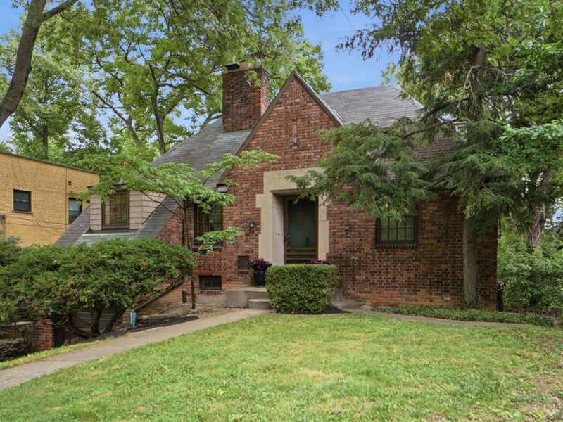 454 Wood Avenue, Cincinnati, OH 45220 Photo 2