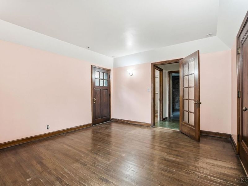 454 Wood Avenue, Cincinnati, OH 45220 Photo 27
