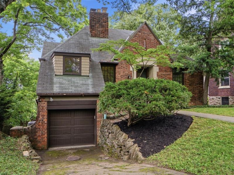 454 Wood Avenue, Cincinnati, OH 45220 Photo 3