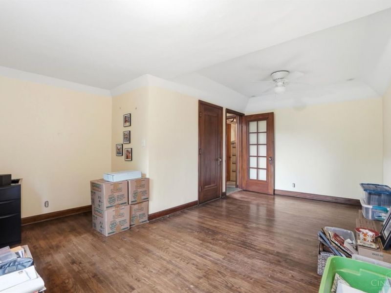 454 Wood Avenue, Cincinnati, OH 45220 Photo 30