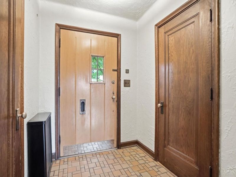 454 Wood Avenue, Cincinnati, OH 45220 Photo 5