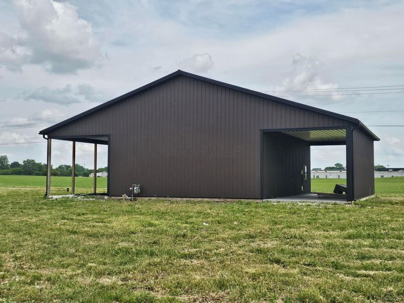 10260 Carr Road NW, Jeffersonville, OH 43128 Photo 3