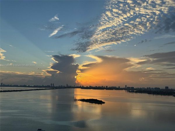 2020 N Bayshore Dr , Unit 3307, Miami, FL 33137