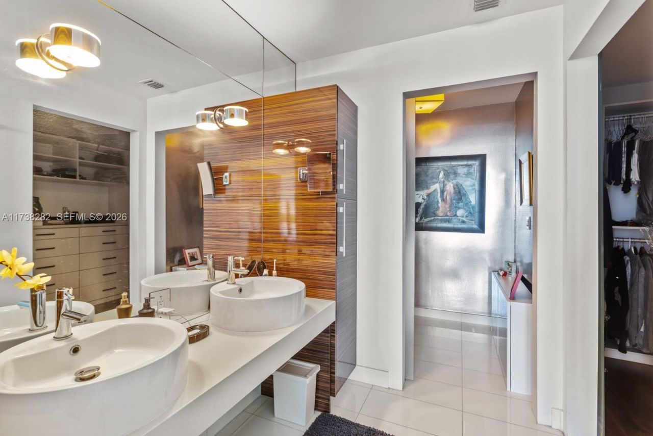 2020 N Bayshore Dr, Unit 3307, Miami, FL 33137 Photo