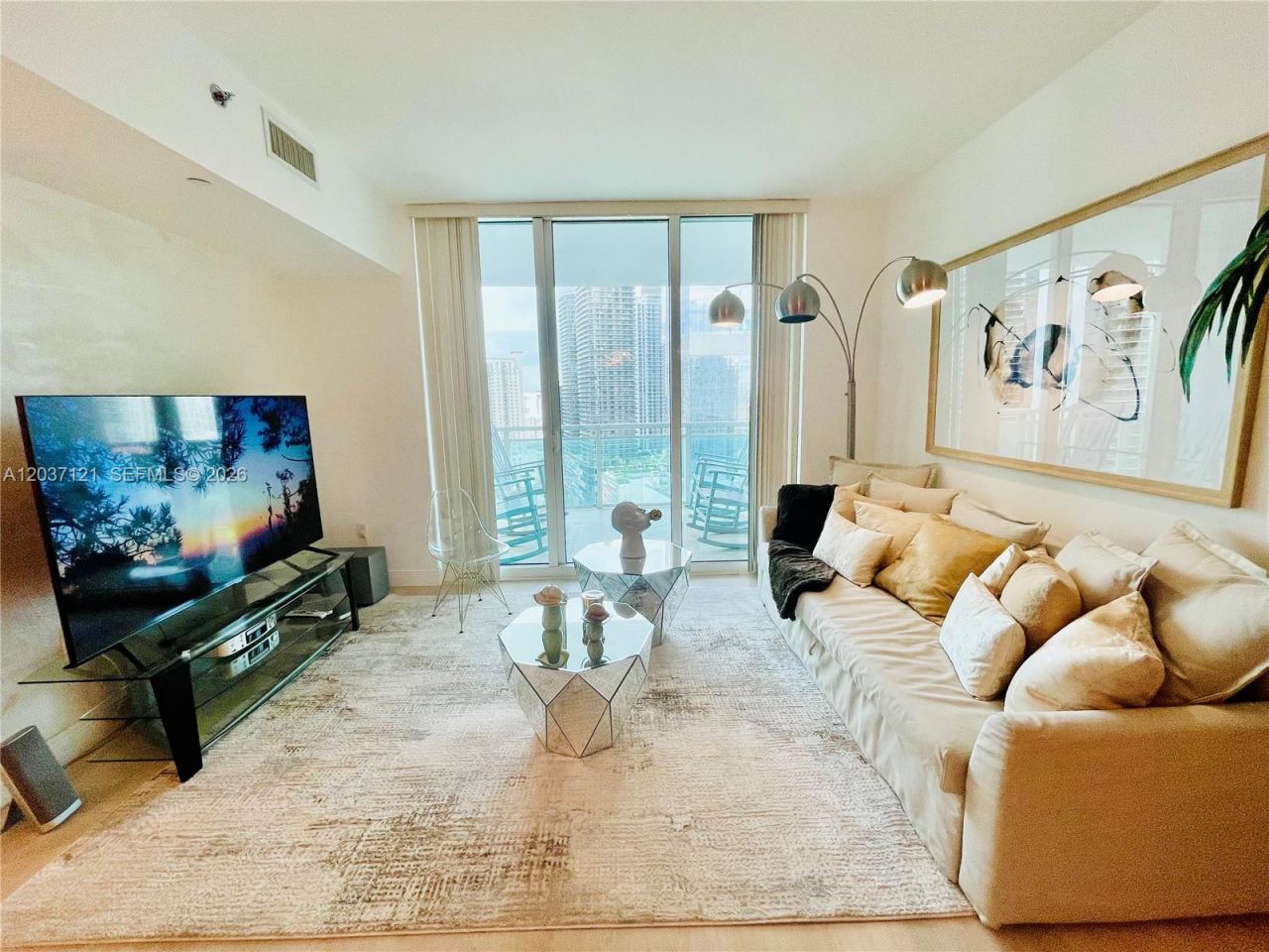 950 Brickell Bay Dr , Unit 2601, Miami, FL 33131 Photo