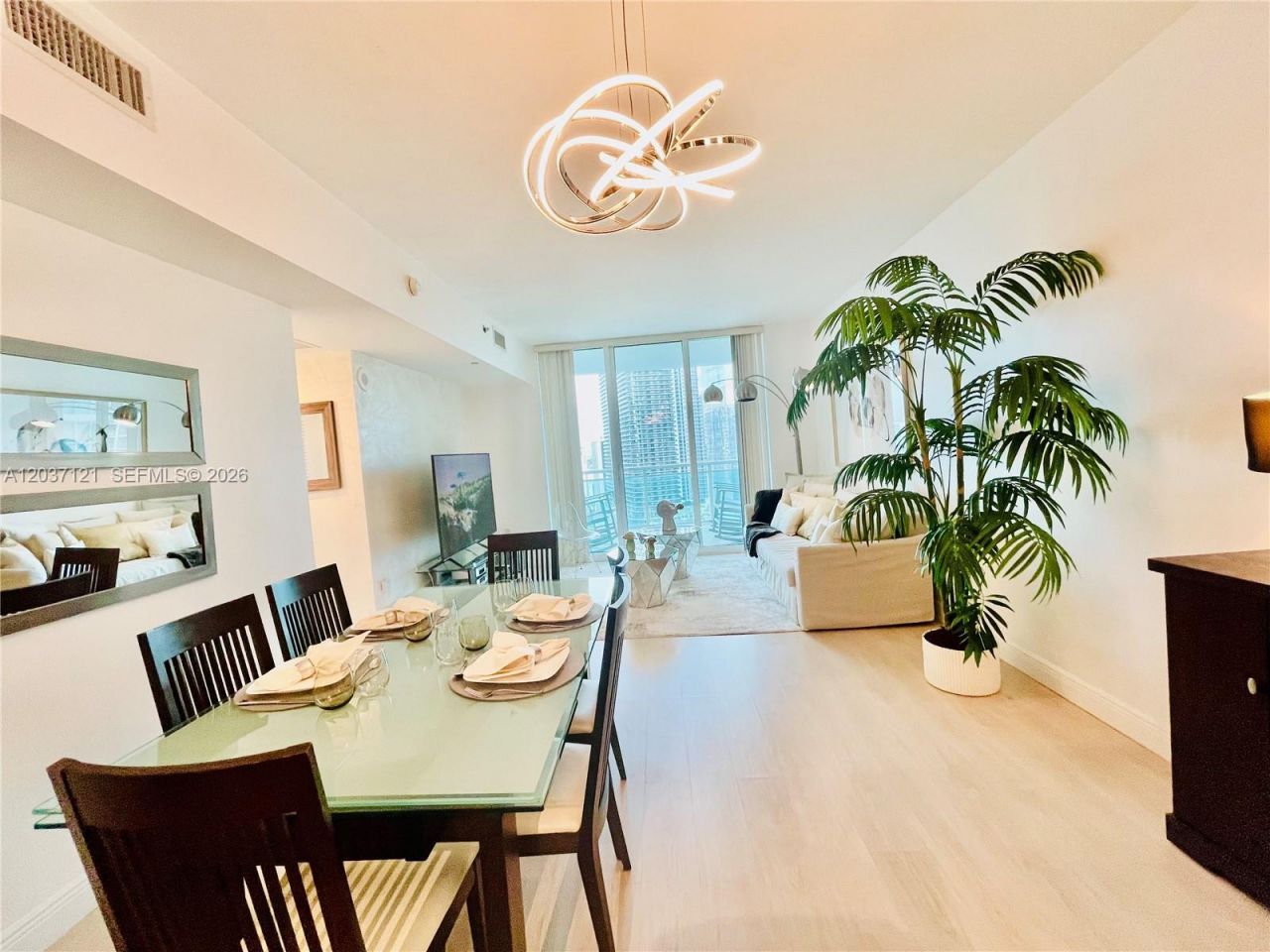 950 Brickell Bay Dr , Unit 2601, Miami, FL 33131 Photo