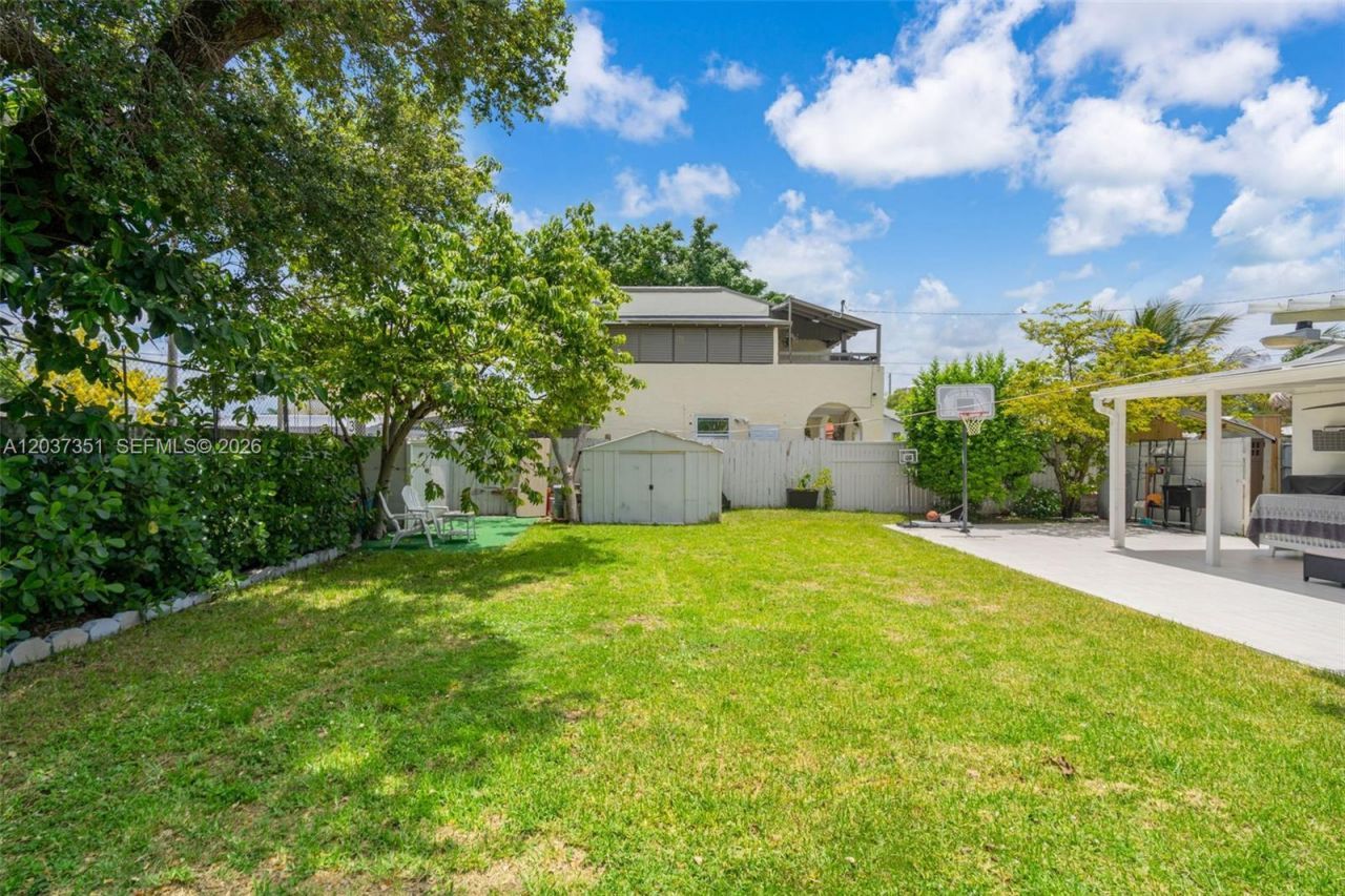 2355 SW 1st St , Miami, FL 33135 Photo