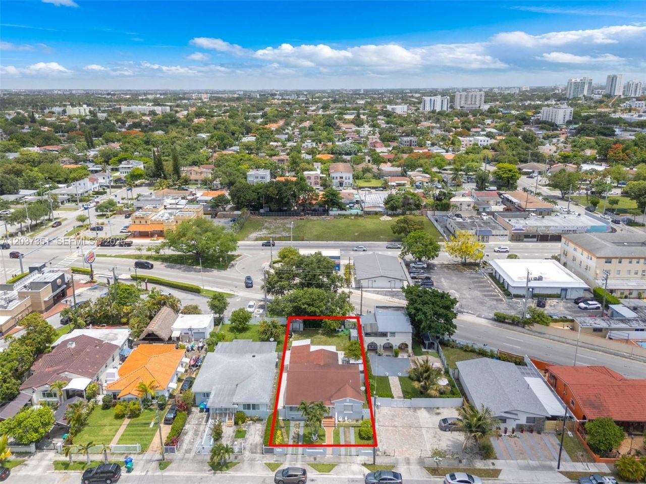 2355 SW 1st St , Miami, FL 33135 Photo