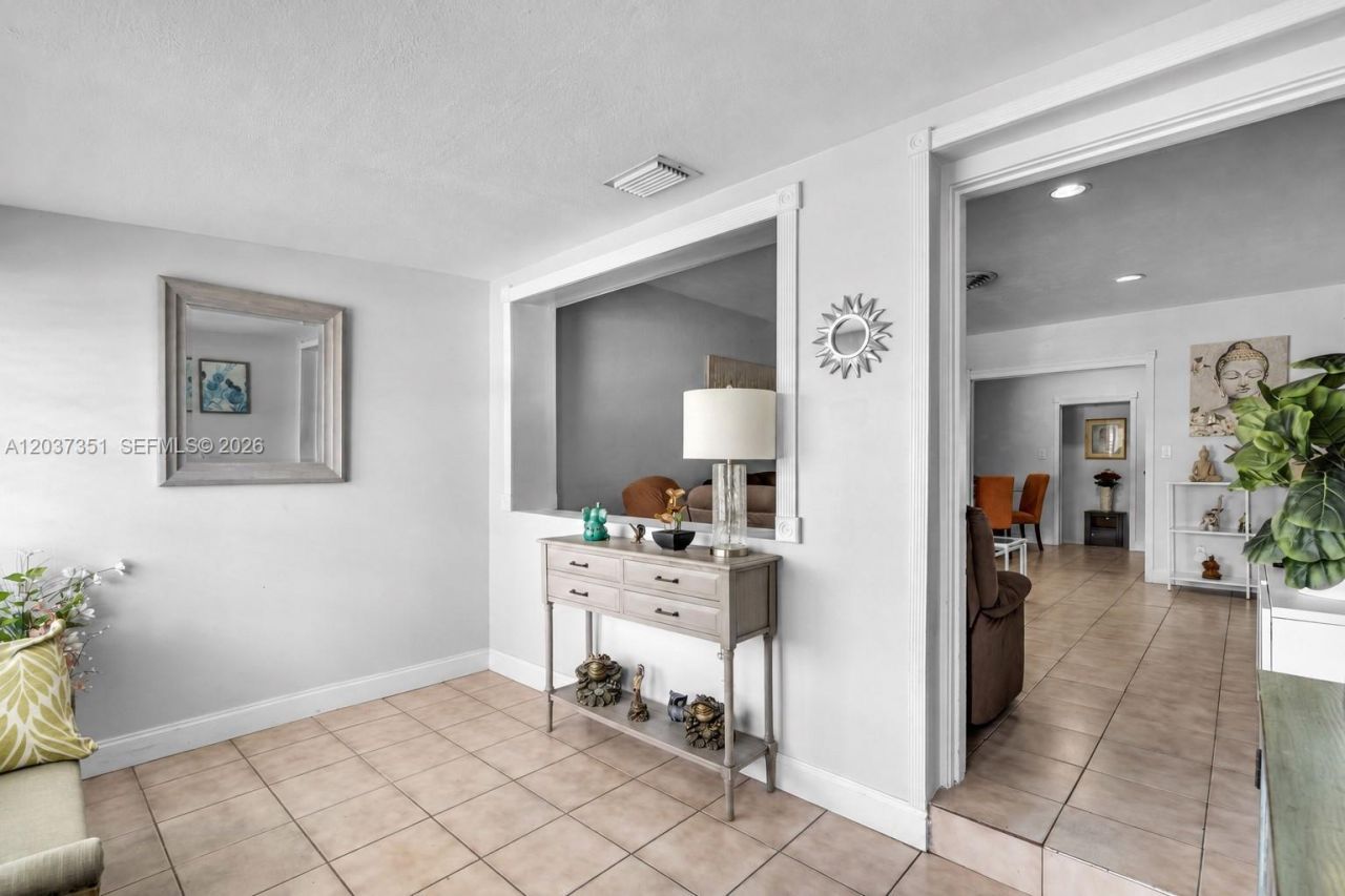 2355 SW 1st St , Miami, FL 33135 Photo