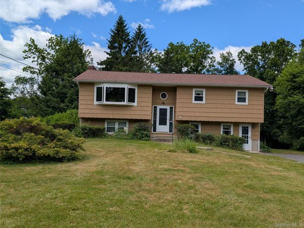 11 Kevin Court , Montgomery, NY 12549