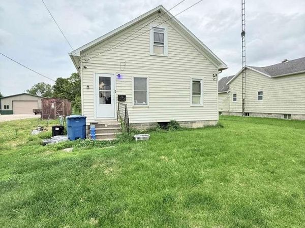 334 N Locust Street, Oak Harbor, OH 43449