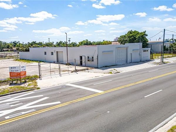 2111 Fowler ST , FORT MYERS, FL 33901