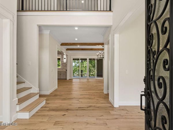 526 River Rd, Loudon, TN 37774