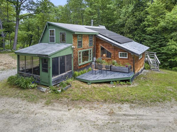 185 North Road, Deering, NH 03244