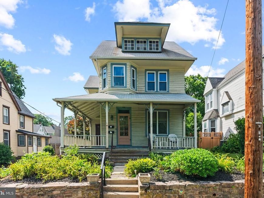 139 W Ashland Street, Doylestown, PA 18901 Main Photo