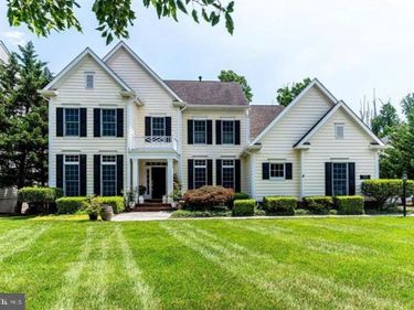 7920 N PARK STREET N, DUNN LORING, VA 22027