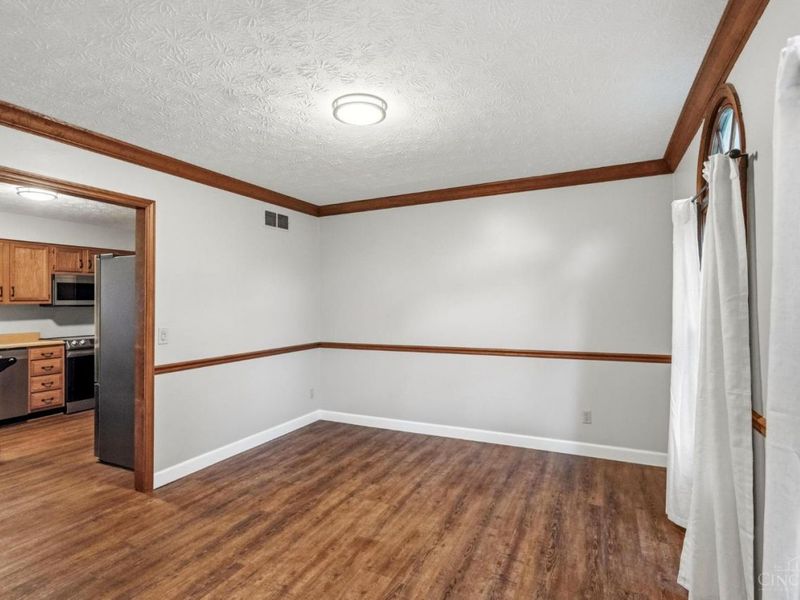 8334 Mary Beth Drive, West Chester, OH 45069 Photo 11