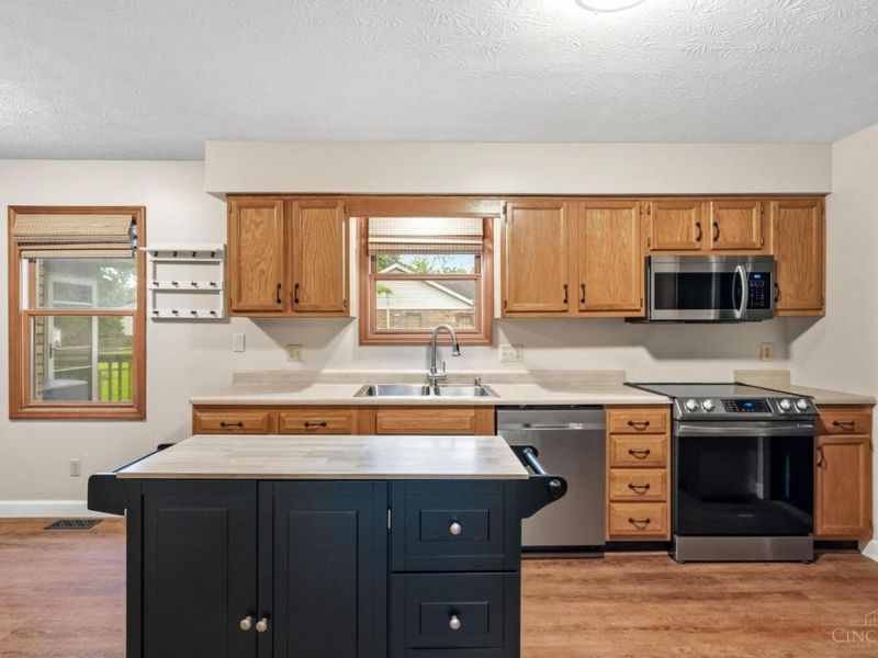 8334 Mary Beth Drive, West Chester, OH 45069 Photo 16