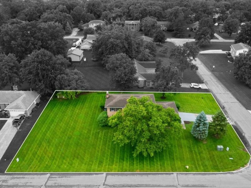 8334 Mary Beth Drive, West Chester, OH 45069 Photo 3