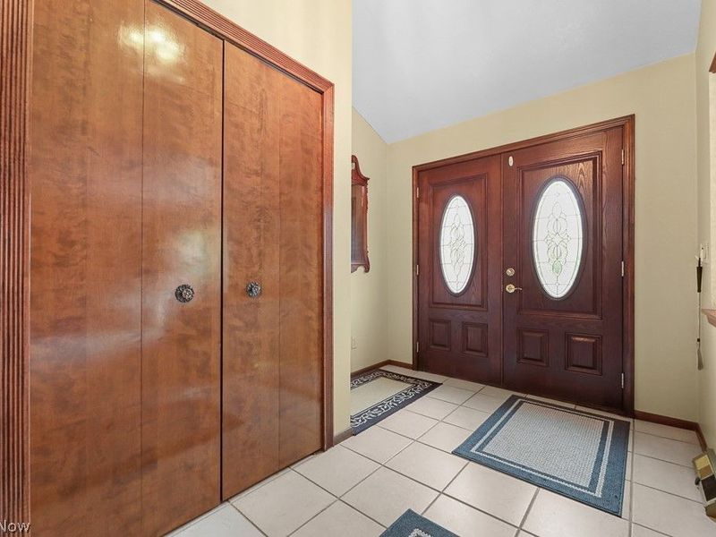 7075 Big Creek Parkway , Middleburg Heights, OH 44130 Photo 11