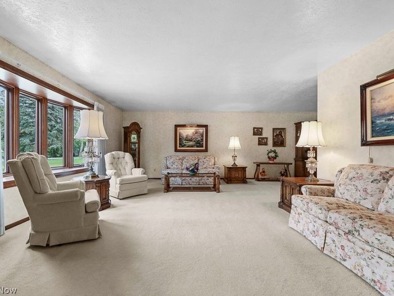 7075 Big Creek Parkway , Middleburg Heights, OH 44130 Photo 13