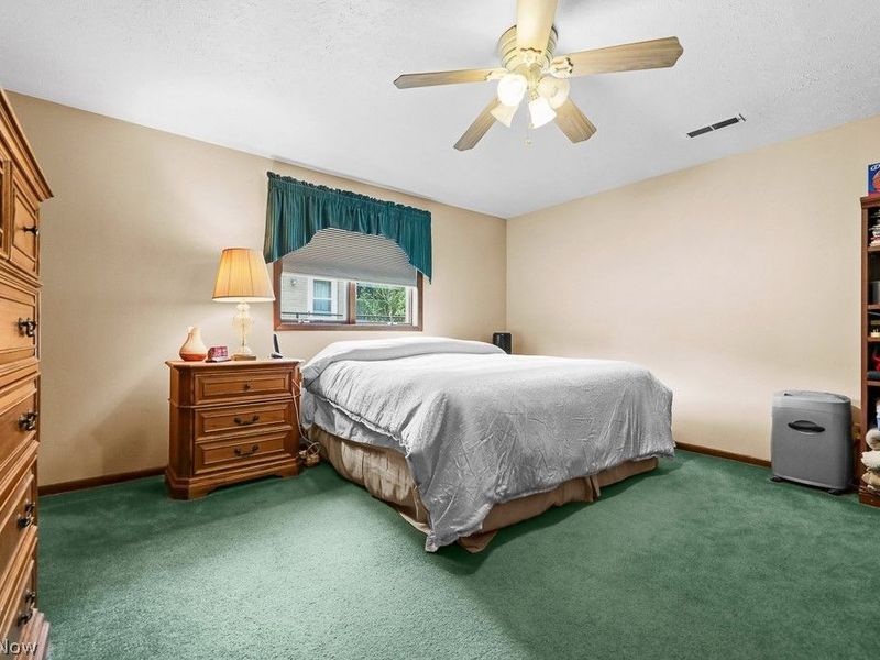 7075 Big Creek Parkway , Middleburg Heights, OH 44130 Photo 19