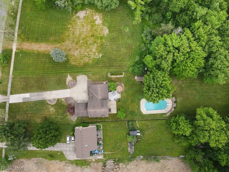 7075 Big Creek Parkway , Middleburg Heights, OH 44130 Photo 41
