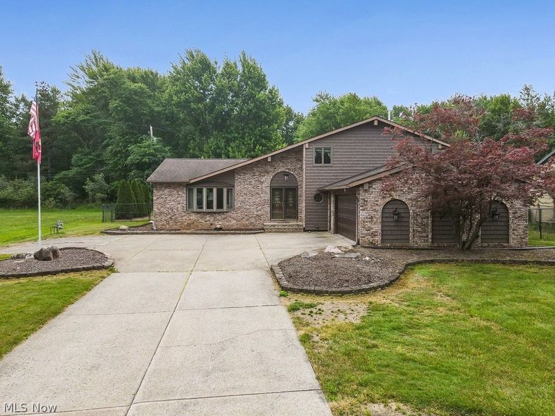 7075 Big Creek Parkway , Middleburg Heights, OH 44130 Photo 46