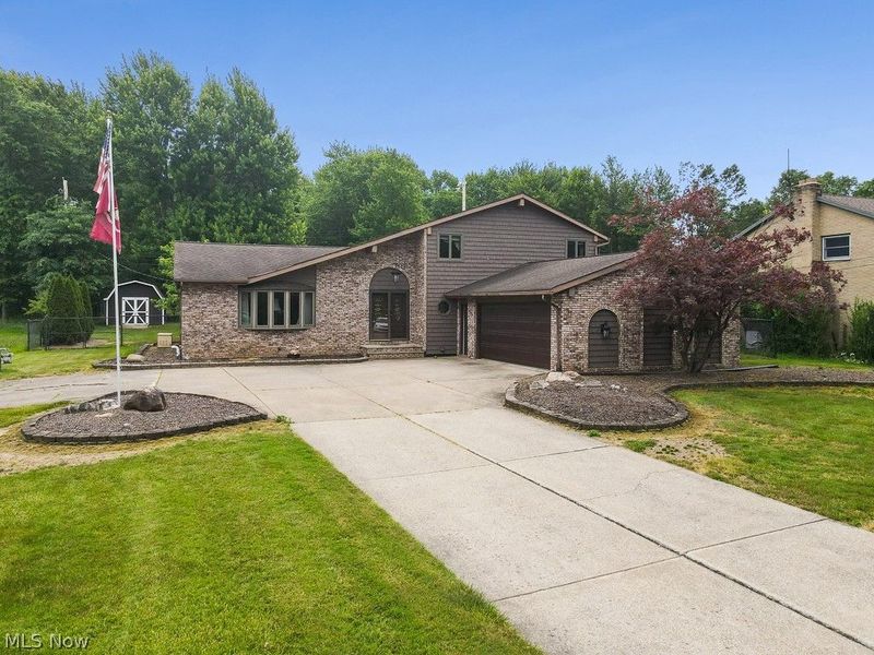 7075 Big Creek Parkway , Middleburg Heights, OH 44130 Photo 47