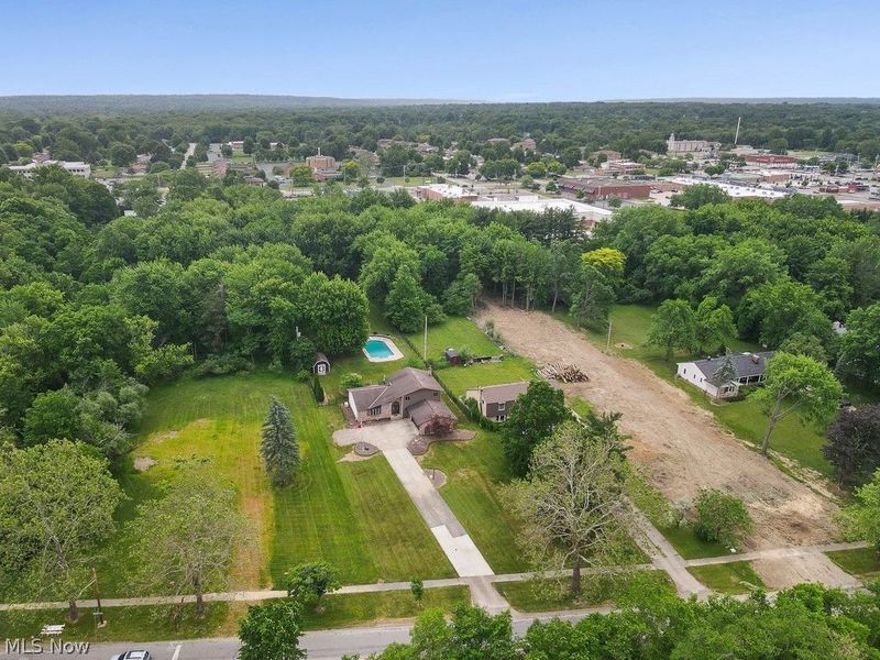 7075 Big Creek Parkway , Middleburg Heights, OH 44130 Photo 48