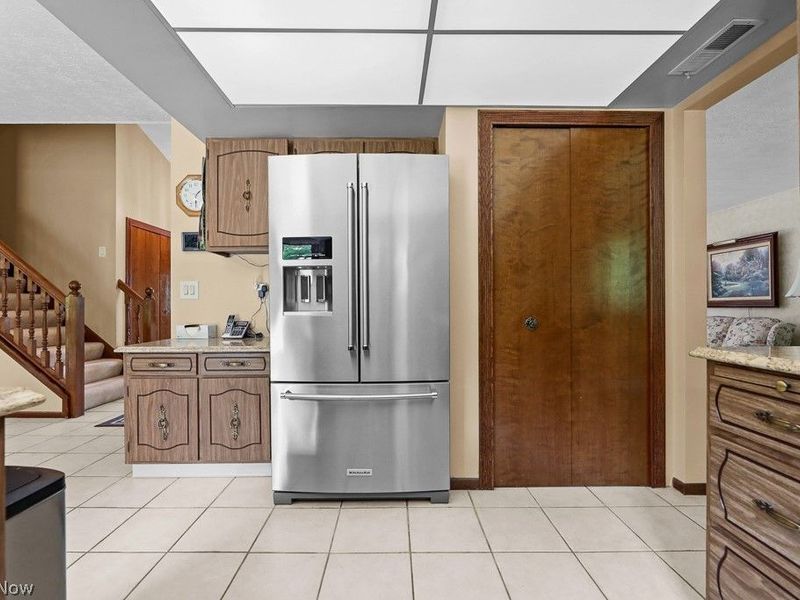 7075 Big Creek Parkway , Middleburg Heights, OH 44130 Photo 7
