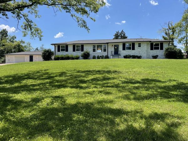 4028 Yoest Dr , Nashville, TN 37207